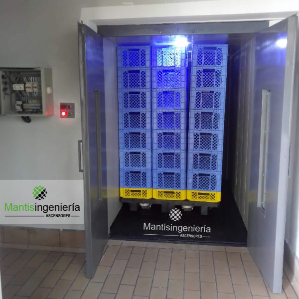 Montacargas del alto tráfico